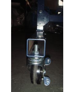 PLU006